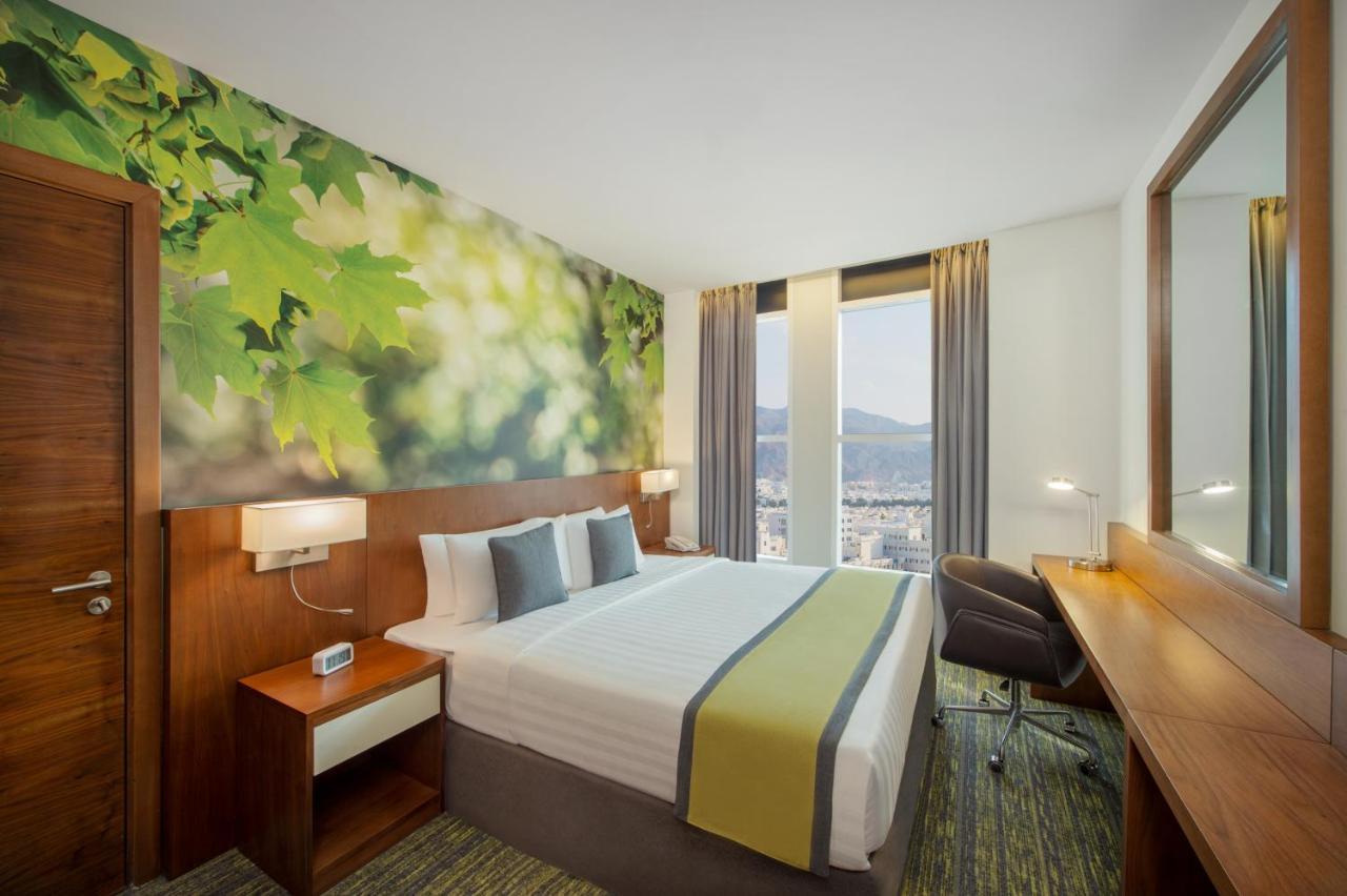 מלון Wyndham Garden Muscat Al Khuwair מראה חיצוני תמונה