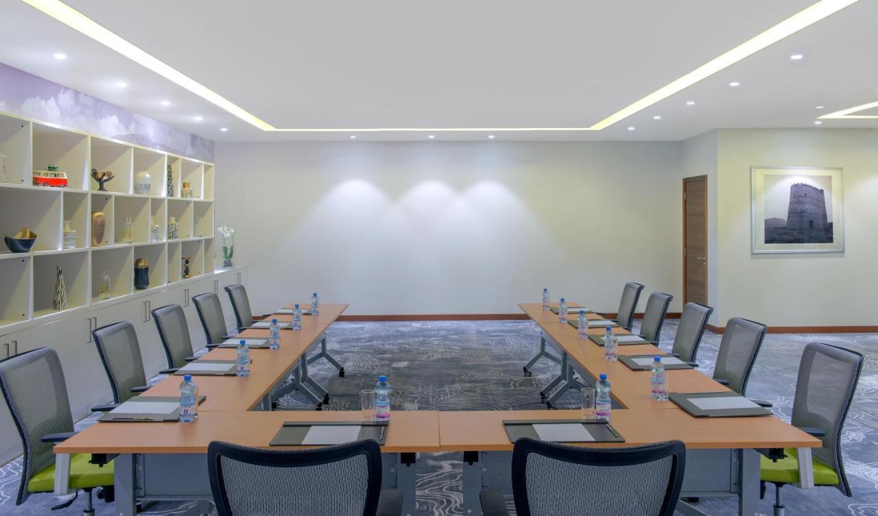 מלון Wyndham Garden Muscat Al Khuwair מראה חיצוני תמונה